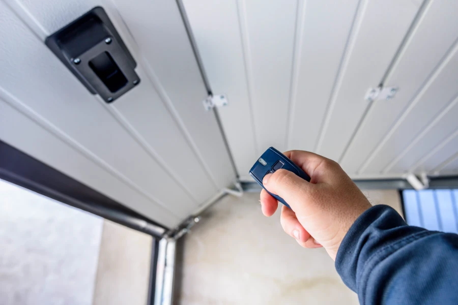 Garage Door Installation Tips Missouri City, TX